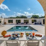 The heated pool of the luxury villa in Puglia